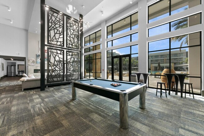 Building Photo - 8302 Baymeadows Rd E
