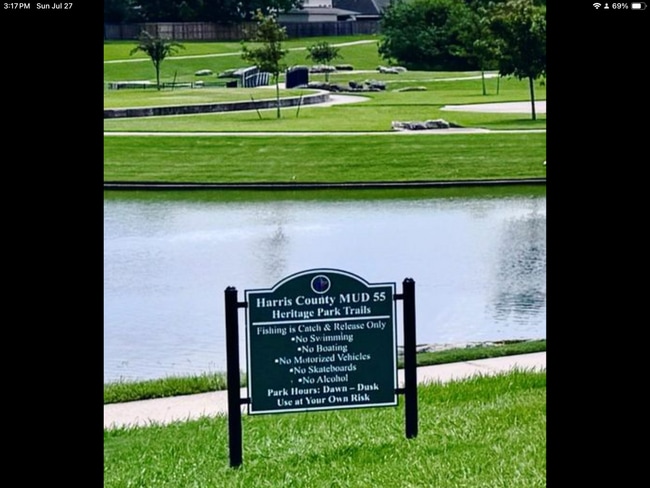 Building Photo - 3762 Laura Leigh Dr