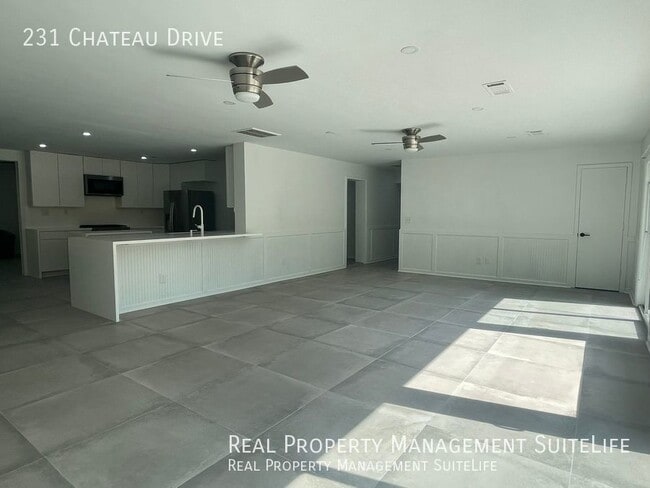 Building Photo - 231 Chateau Dr