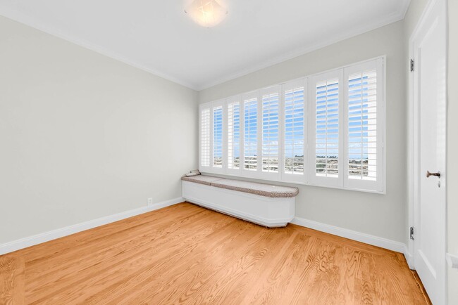 Building Photo - Gorgeous Golden Gate Heights home with gar...