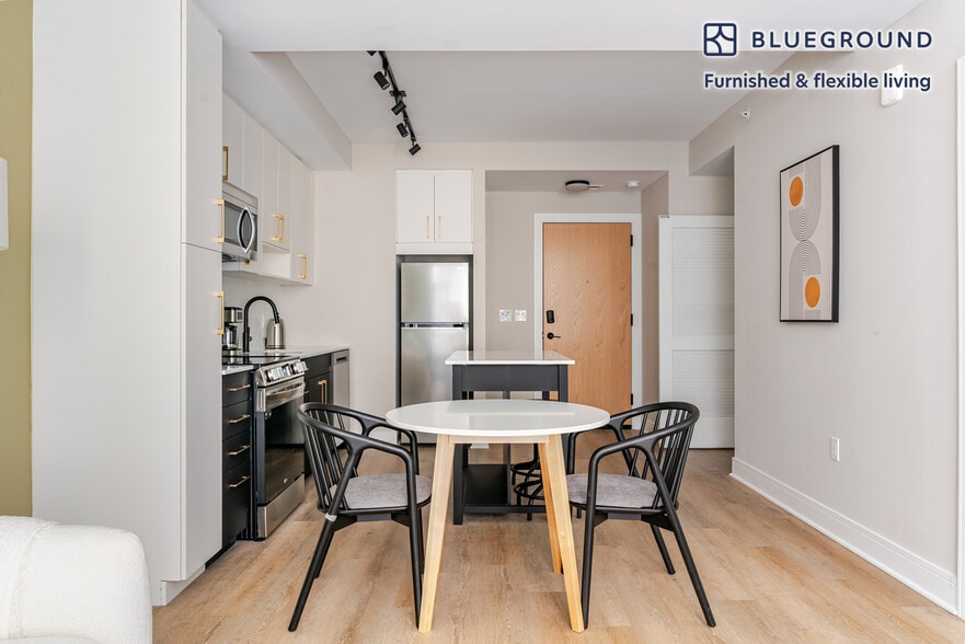 Building Photo - 4924 St Elmo Ave