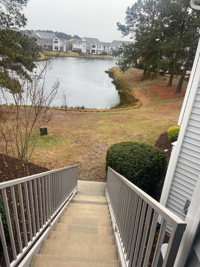 Building Photo - Spacious 2 Bedroom Luxury Condo with Pool Access – Wilmington, NC