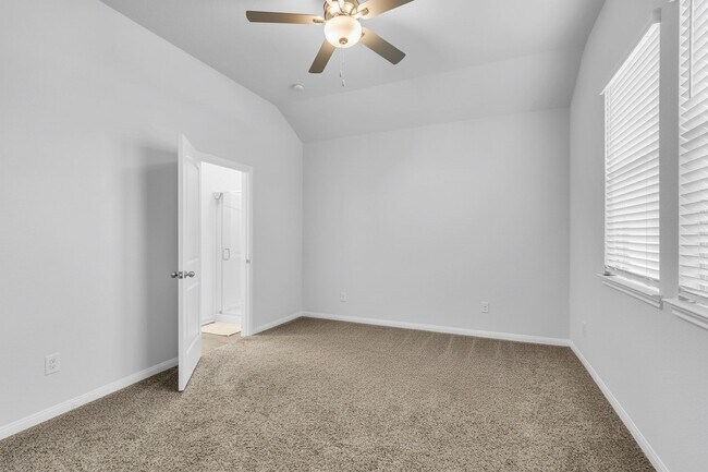 Building Photo - 740 Brown Rd