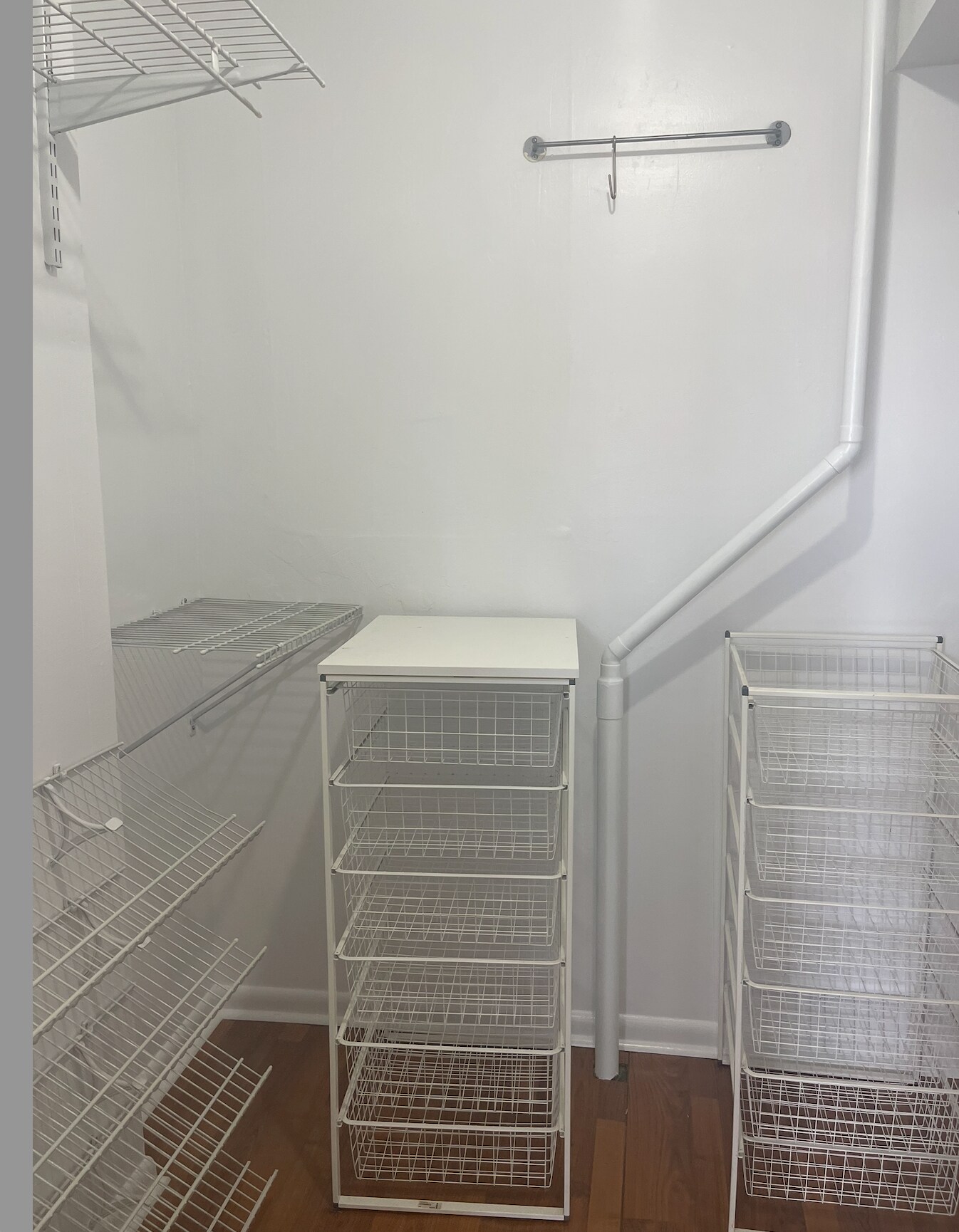 Walk in Closet - 3181 S Ocean Dr
