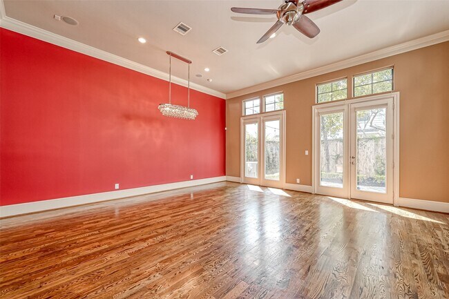 Building Photo - 5811 Kiam St