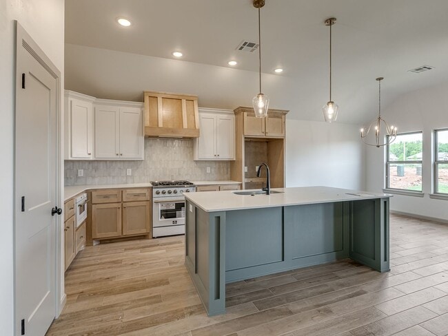 Building Photo - Brand New Home In Noble!