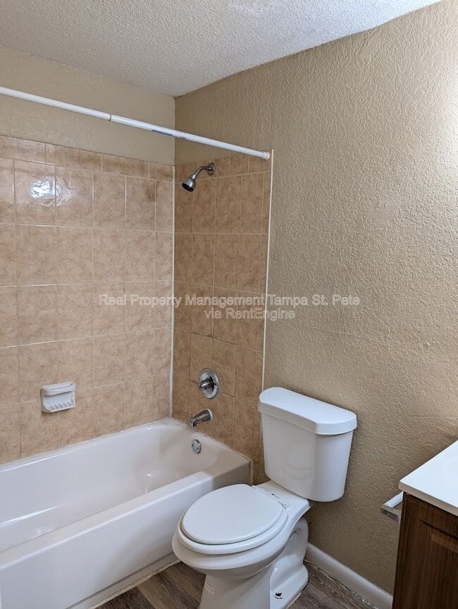 Building Photo - 8429 N 39th St