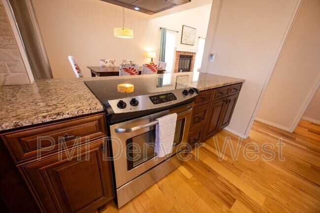 Building Photo - 16821 E Hialeah Ave