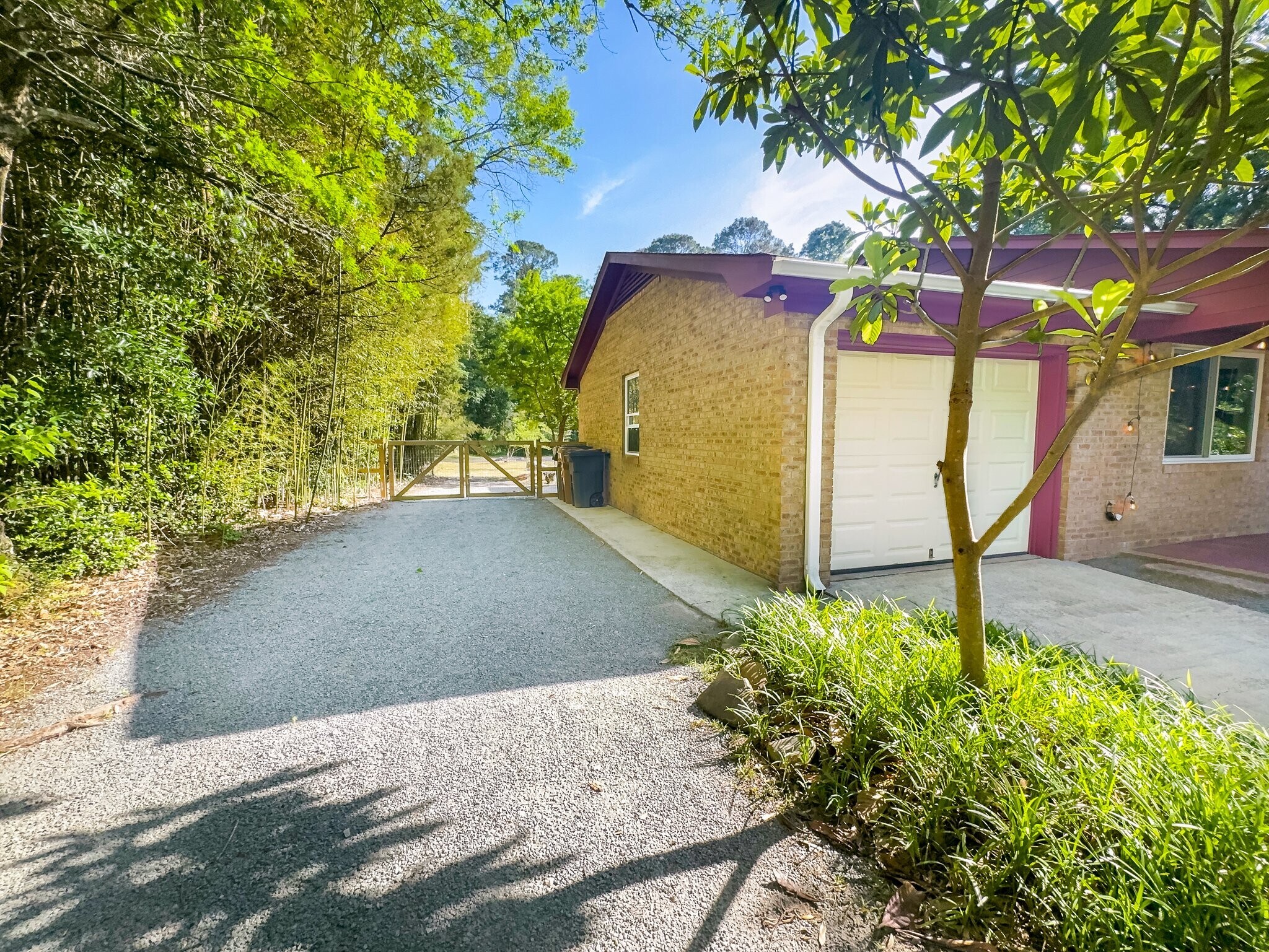 Building Photo - 313 Bountiful Ln