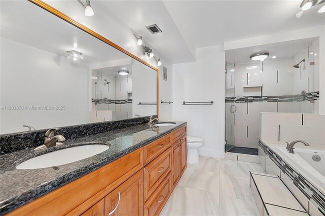 Building Photo - 398 Fern Dr