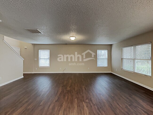 Building Photo - 10707 Parnie Ct