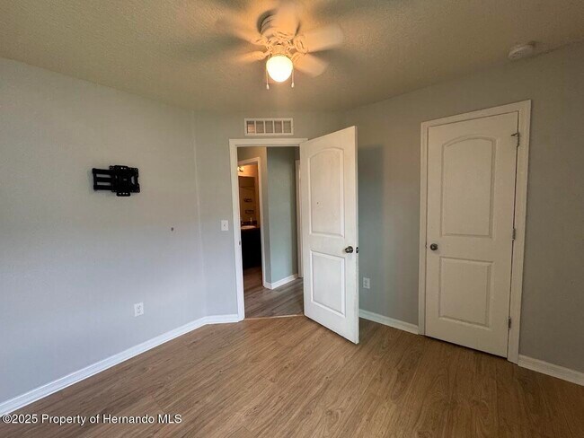 Building Photo - 4108 Monona Ave