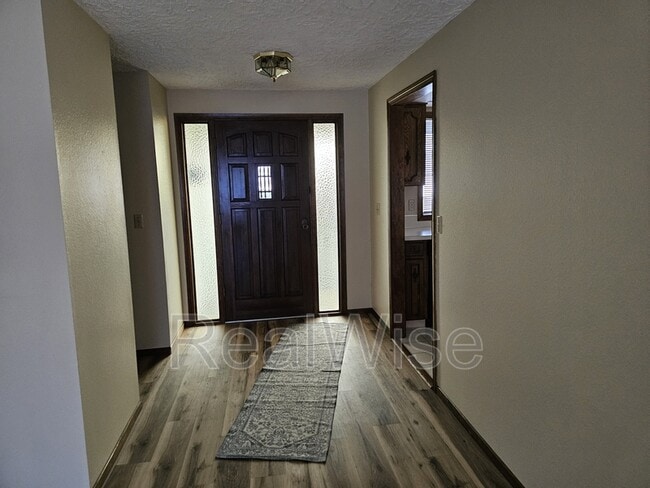 Building Photo - 11019 NW 33rd Ave