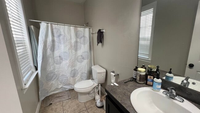 Building Photo - 256 Soho Ct