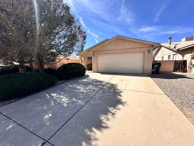 Building Photo - Move in Special 1/2 off 1st month rent! 3 Bedroom 2 Bath 2 Car Garage w/ Fenced in Yard