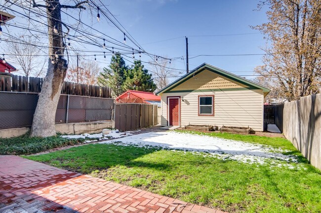 Building Photo - Sunny Potter Highlands Victorian