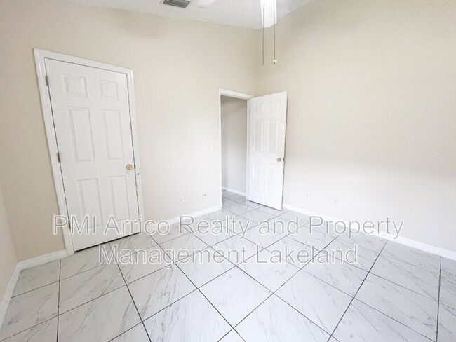 Building Photo - 3309 Verbena Ave