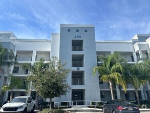 Building Photo - 2 BED/ 2 BATH FULLY FURNISHED CONDO IN STO...