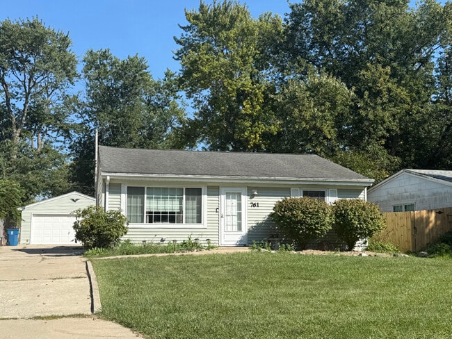 Building Photo - 616 Olympia Rd