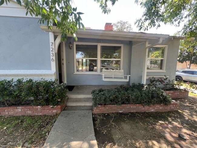 Building Photo - Charming 3 Bedroom 2 Bathroom Van Nuys Pool Home! Ready For Move-In!