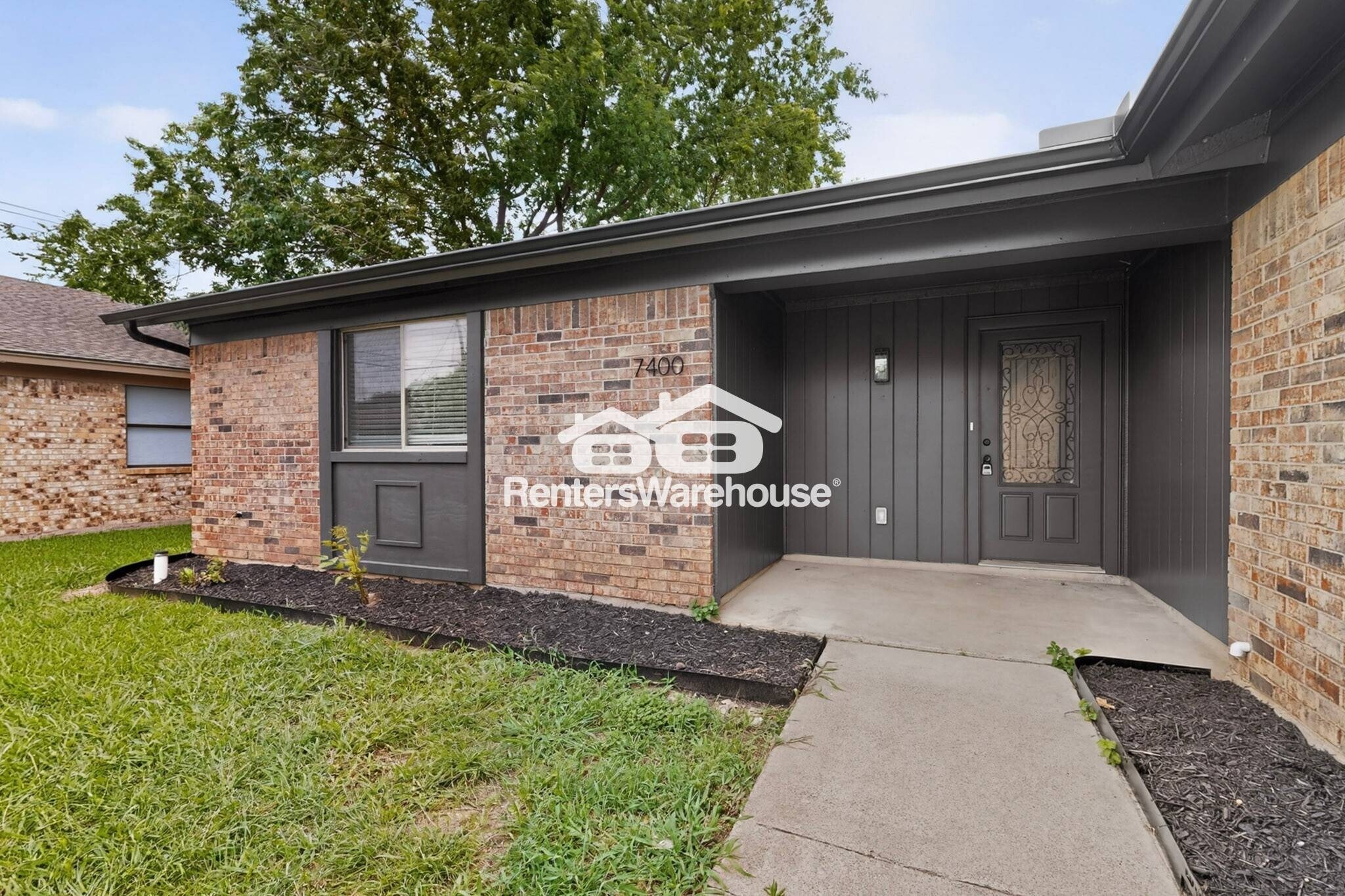 Building Photo - 7400 Echo Hill Dr