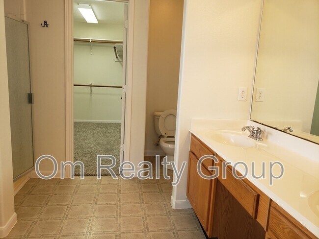 Building Photo - 6655 Stonefort Ct