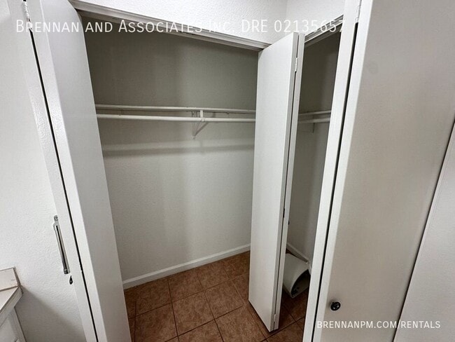 Building Photo - 1606 Woodrun Pl