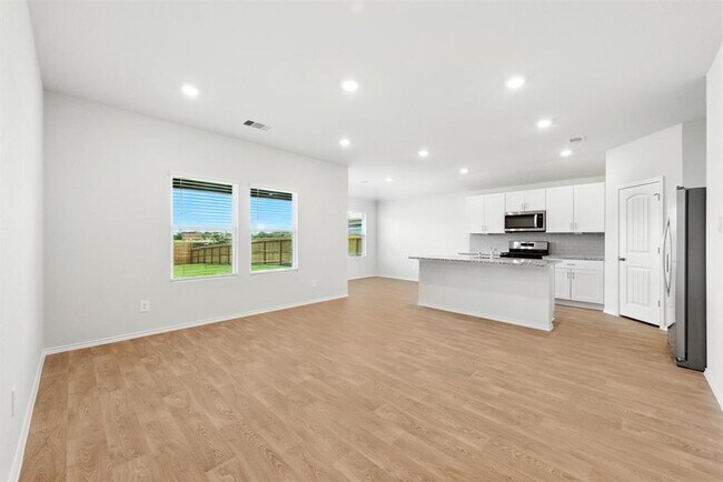 Building Photo - 106 N Richland Dr
