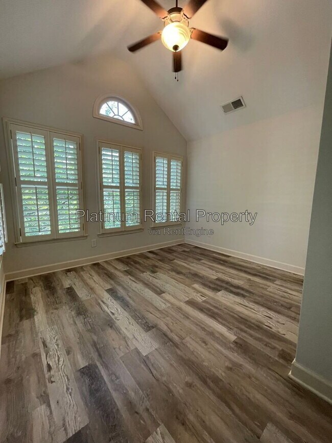 Building Photo - 1875 Adagio Dr