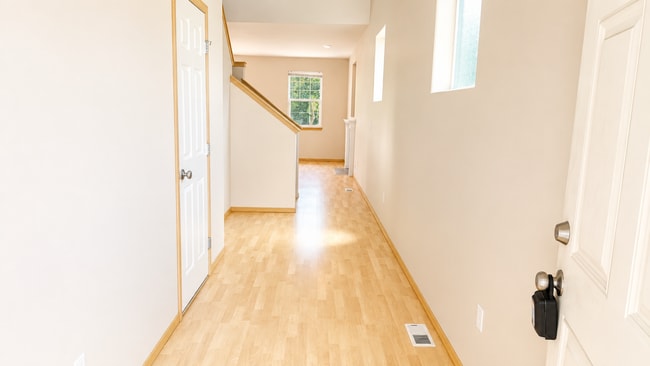 Building Photo - Beautifully Updated 3 Bedroom + Loft Home with New A/C