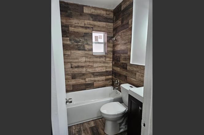 Building Photo - 730 SW 4th St