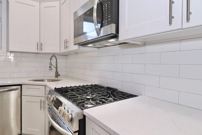Building Photo - 41 Washburn St