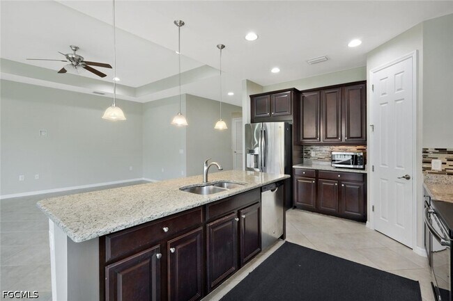 Building Photo - 8649 Banyan Bay Blvd