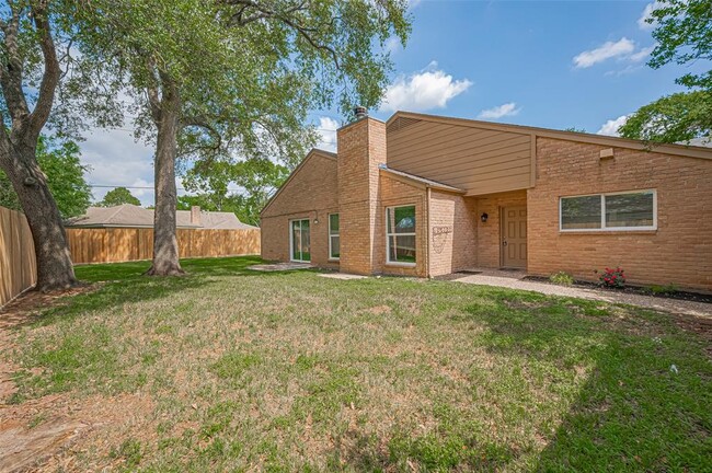 Building Photo - 1038 Red Rock Canyon Dr