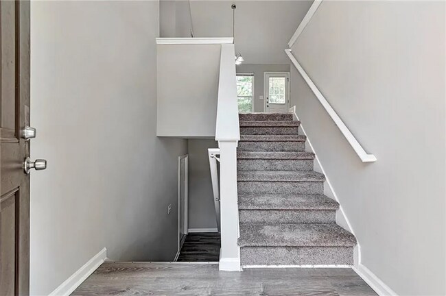 Building Photo - 439 Tara Oaks Trail