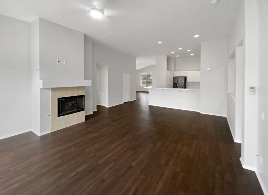 Building Photo - 27247 Coyote Mesa Dr