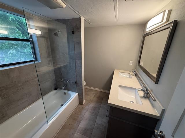 Building Photo - 7522 Holly Hill Dr