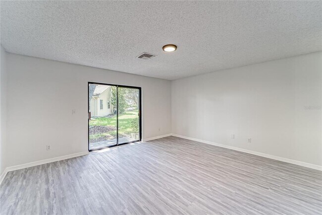 Building Photo - 1326 Idlewood Dr