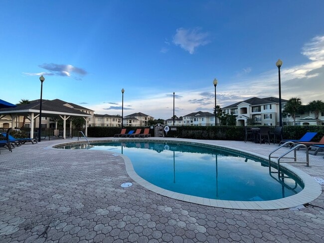 Building Photo - 3501 D'Avinci Way