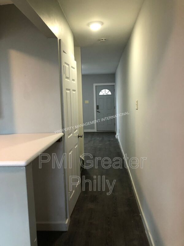 Building Photo - 4208 Westminster Ave