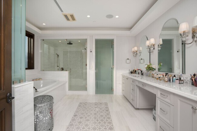 Building Photo - Beverly Hills Luxury Villa with Resort-Style Pool & Spa