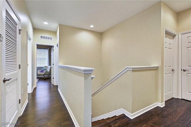 Building Photo - 10825 Alvara Way