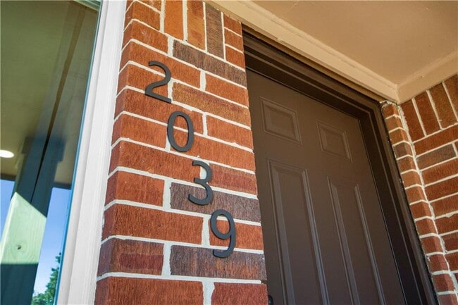 Building Photo - 2039 Nettie Ct