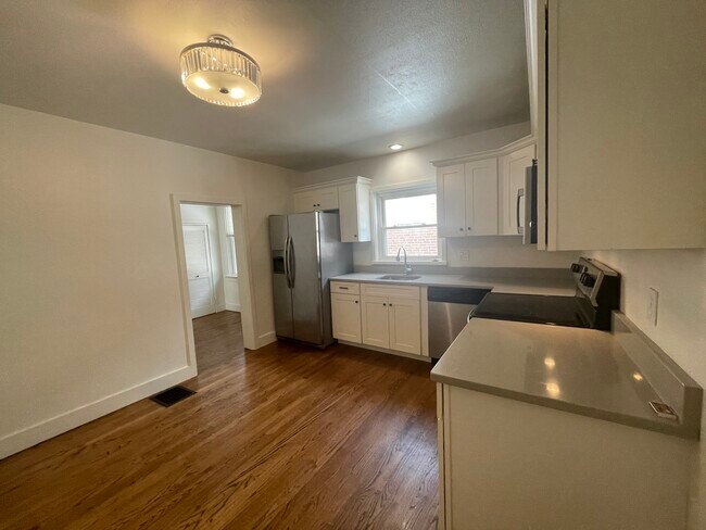 kitchen - 2317 Marconi Ave