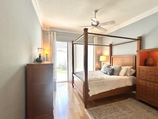 Building Photo - AVAILABLE May 1- 0CT 31ST .FURNISHED/SEASONAL.  3/2 POOL HOME IN ROSEDALE!