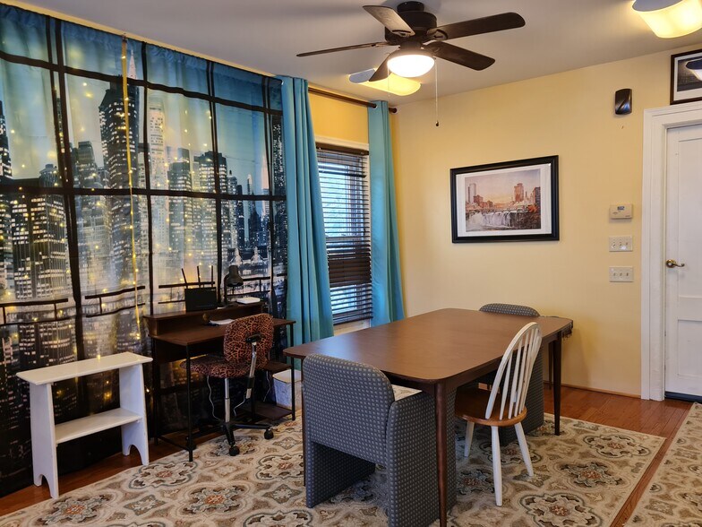 Dining Area - 21 Beacon St