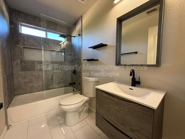 Building Photo - 3085 N 87th Pl