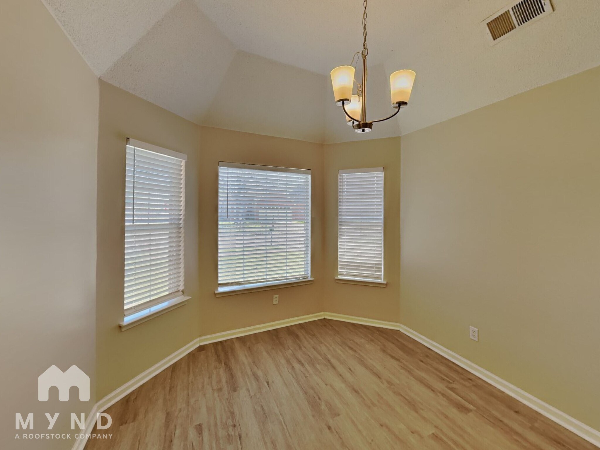 Building Photo - 8313 Regal Bend Dr
