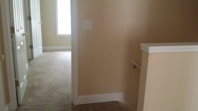 Building Photo - Cute Townhouse in Conyers!