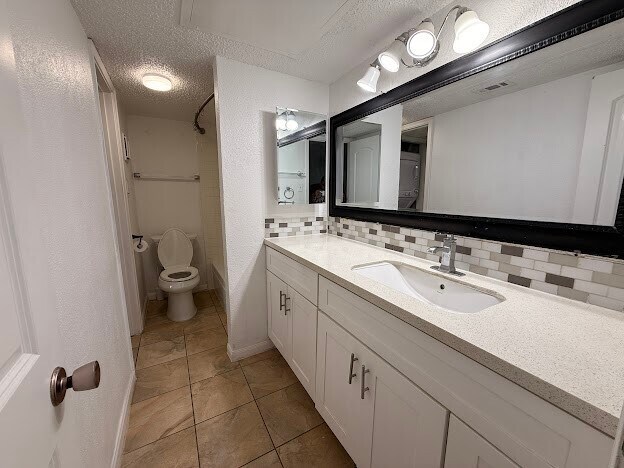 Building Photo - 12660 Ashford Point Dr
